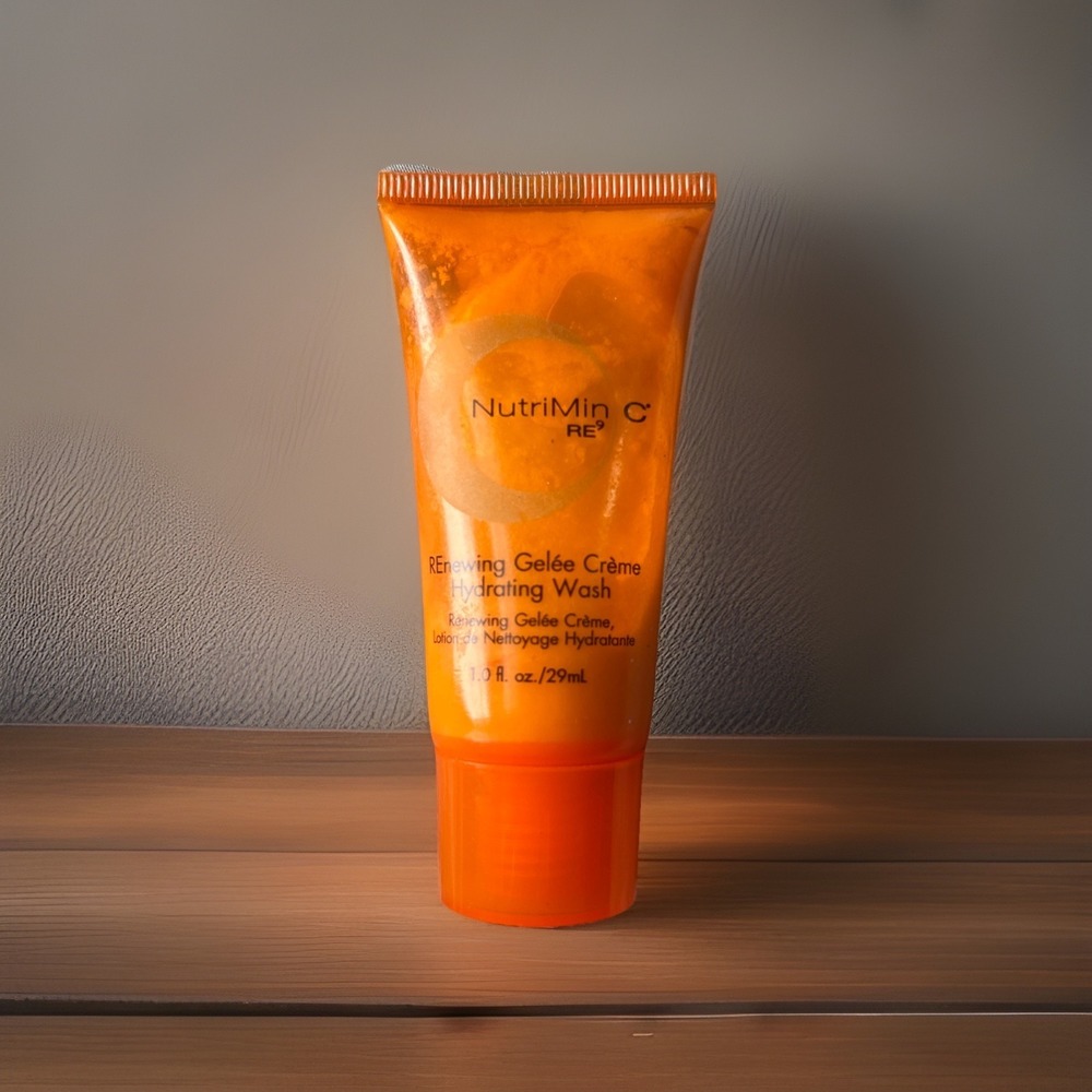 Arbonne NutriMin C RE9 REnewing Gelee Creme Hydrating Wash 1 Fl Oz Travel Sealed